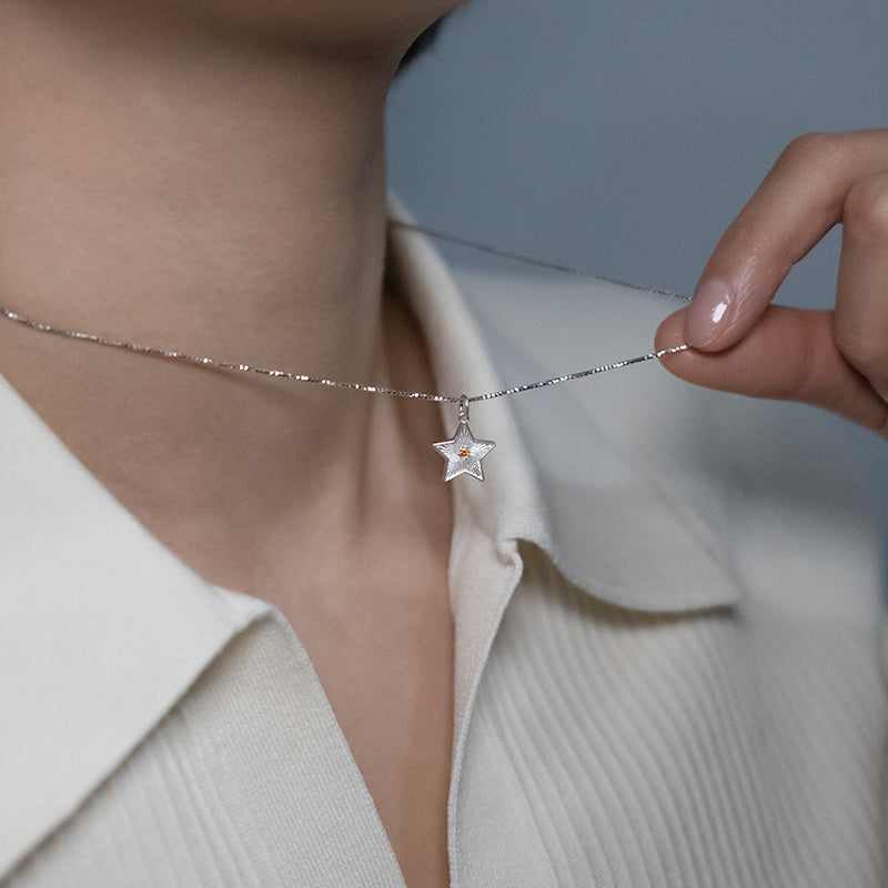 SPARKLE STAR PENDANT