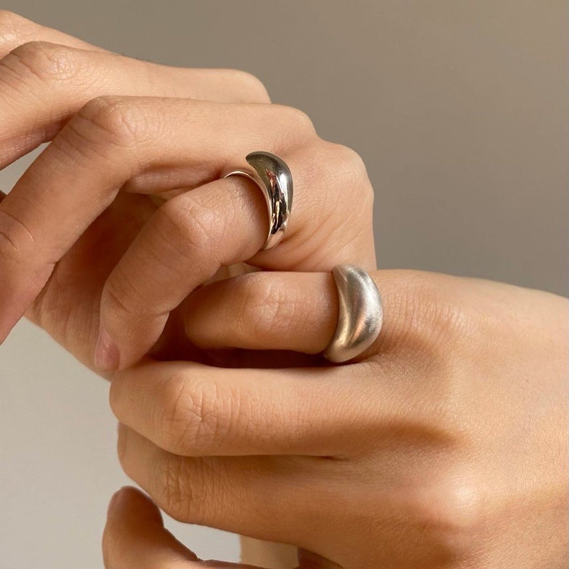 Wavy ring