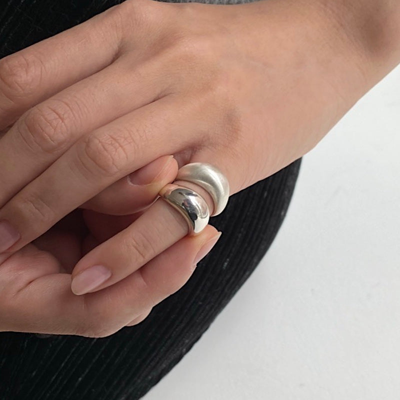 Wavy ring