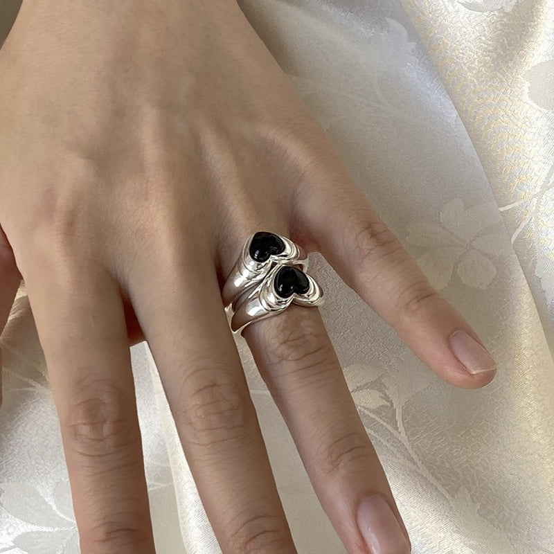 Baby heart onyx ring