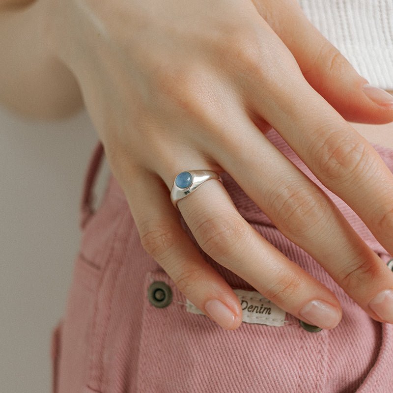 Sole ring _ sky blue gemstone (blue agate)