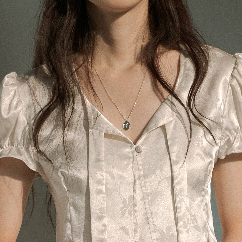 Frame poppy necklace