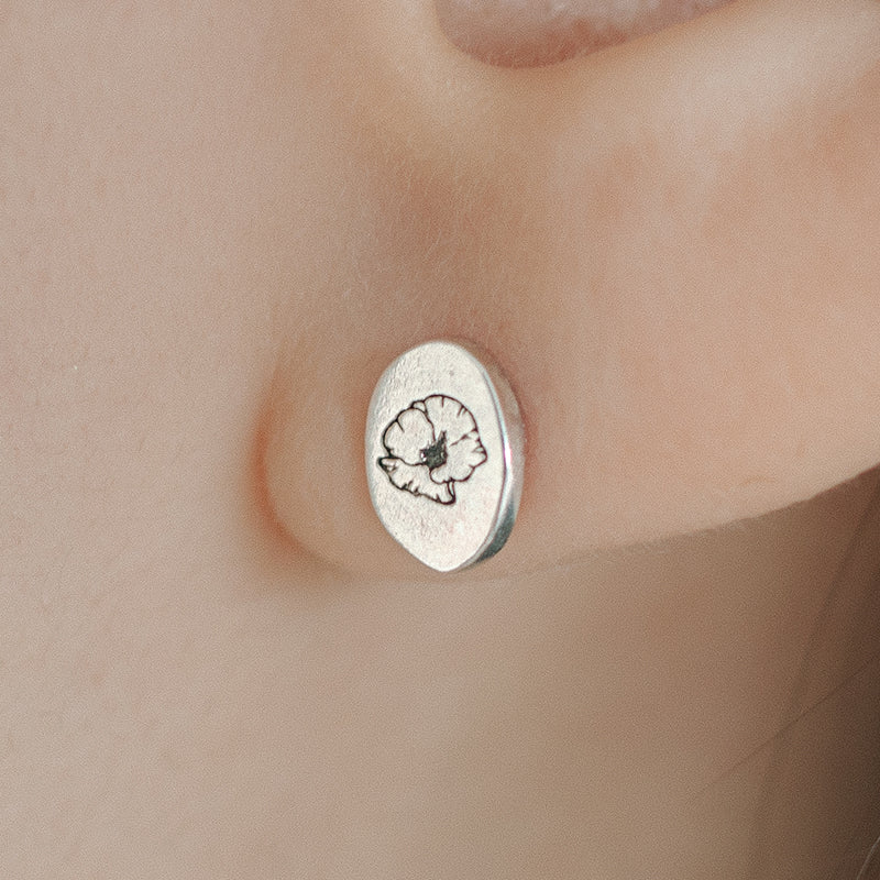 Piccola poppy earring