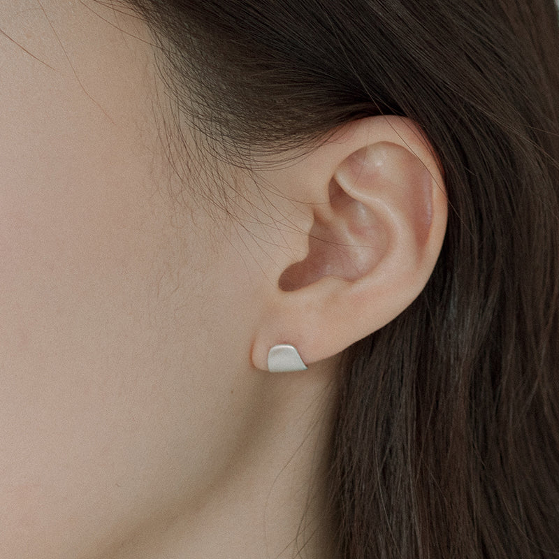 Piccola matte earring