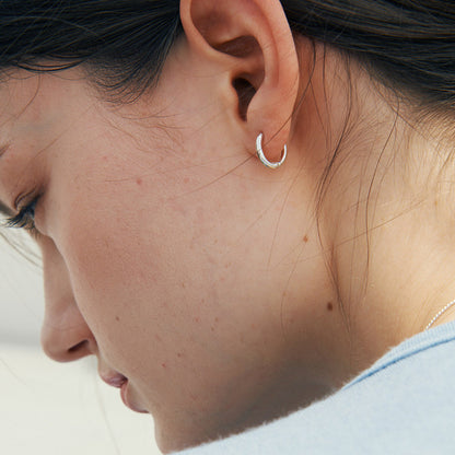 ベーシックピアス：シルバー (2 SIZE) / BASIC EARRING (SILVER)(2 SIZE)