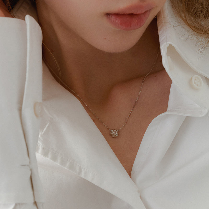 ディープ ローズ プチ ネックレス / deep rose petit necklace