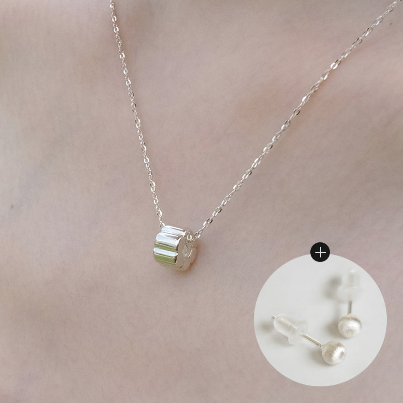 marshmallow pendant