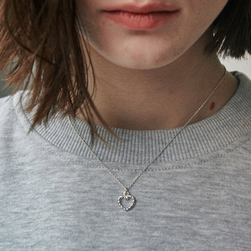 チュロ ネックレス：シルバー / CHURRO NECKLACE (SILVER)