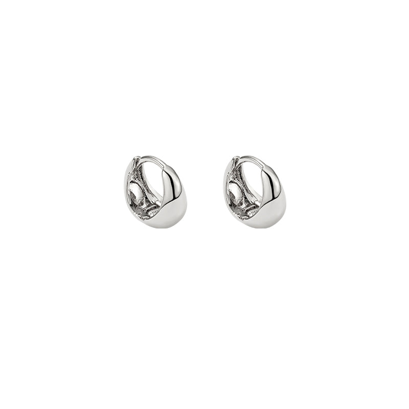 ベイビー ピグリング ピアス：シルバー / BABY PIGLING EARRING (SILVER)