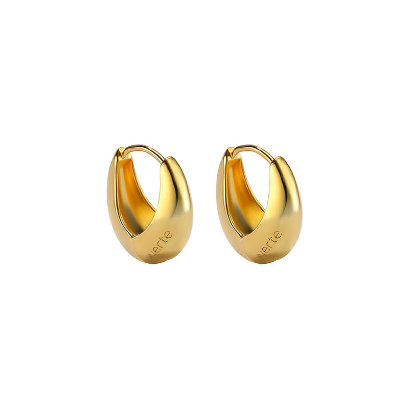 プー ピアス：ゴールド / POOH EARRING (GOLD)