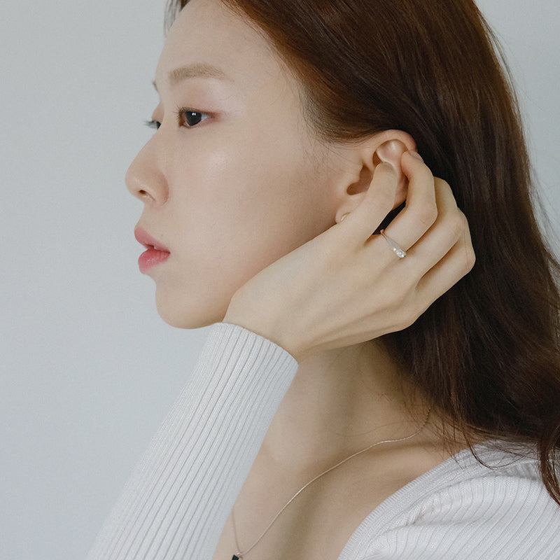 Pearl morning glory ring