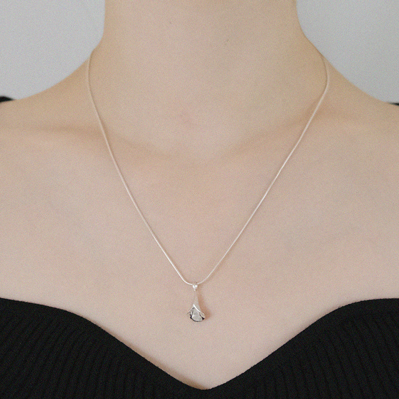 Morning glory necklace