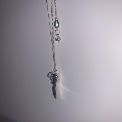 The Ballet Necklace