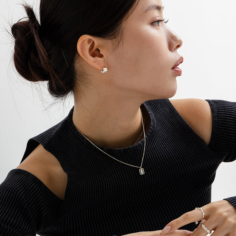 fillet square pendant