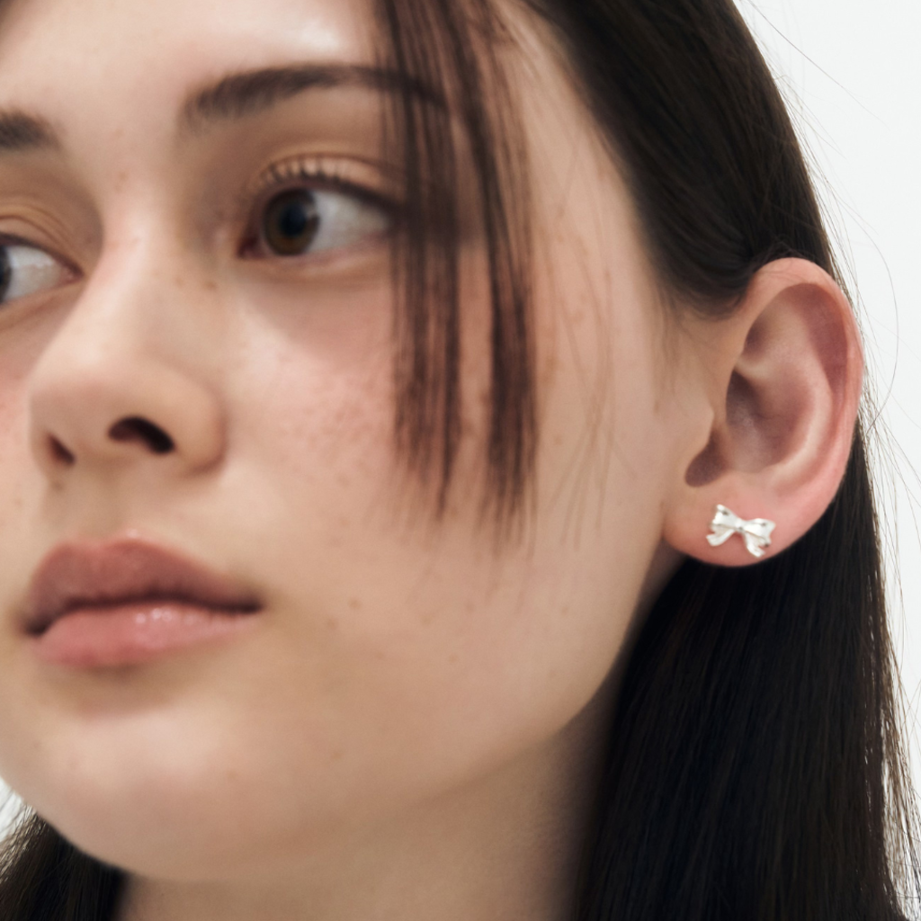プチ リボン ピアス / petit ribbon earrings