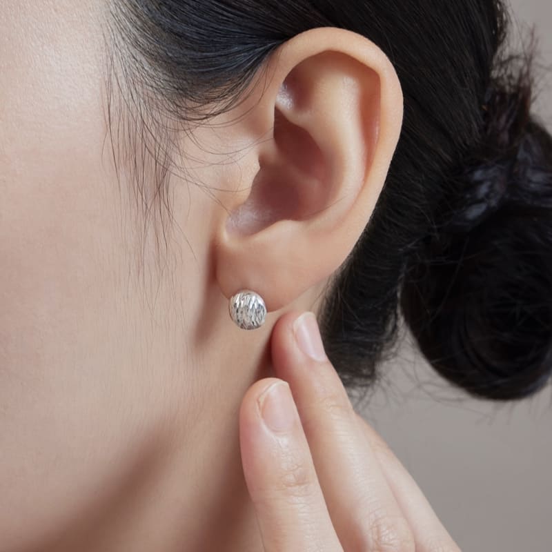 シルバー カッティング ボール ワンタッチ ピアス / Silver Cutting Ball One-Touch Earrings