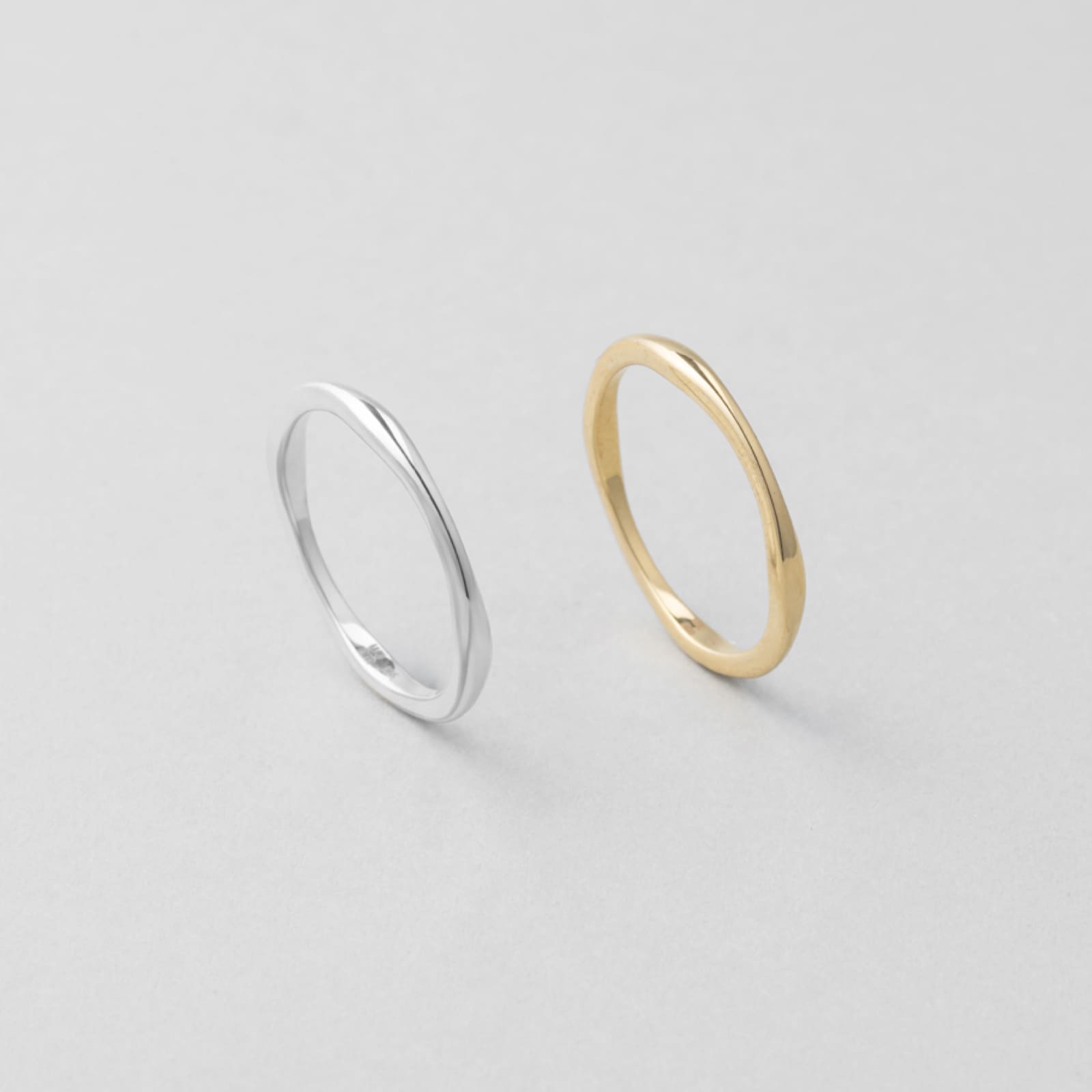 シルバー シンプル ウェーブ リング / Silver Simple Wave Ring | アモンズ – amondz