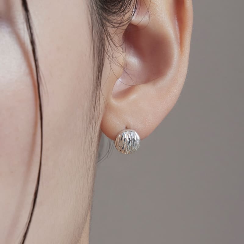 シルバー カッティング ボール ワンタッチ ピアス / Silver Cutting Ball One-Touch Earrings