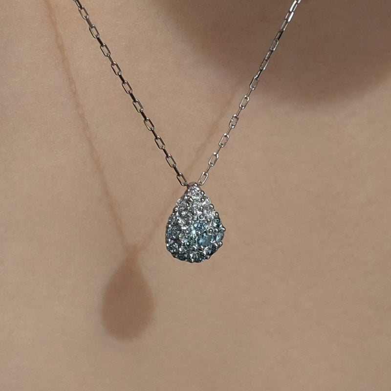 アイスブルー ダイヤ しずく ネックレス / Ice Blue Diamond Waterdrop Necklace