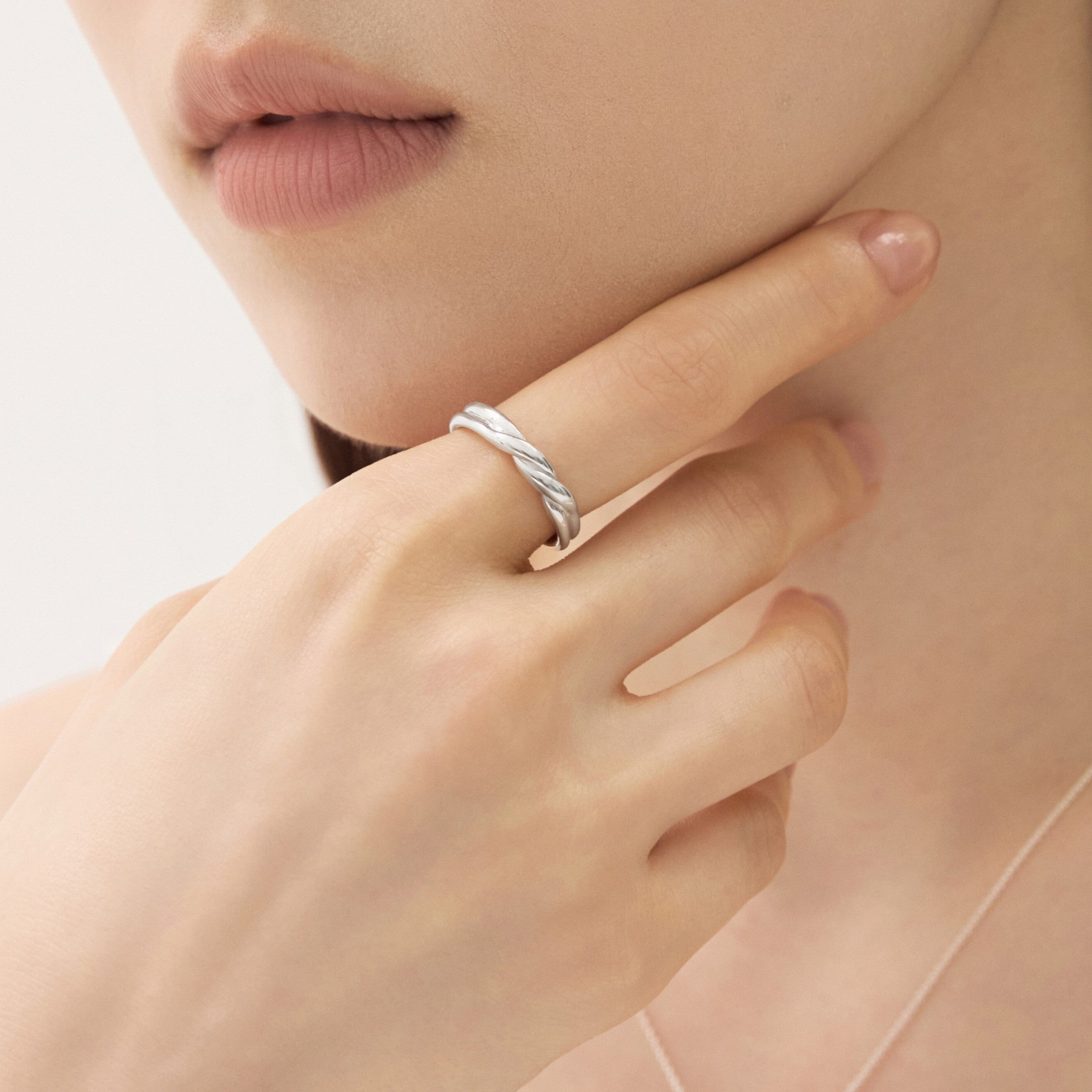 シルバータイドループウィアモンズリング / Silver Tide Loop Ring