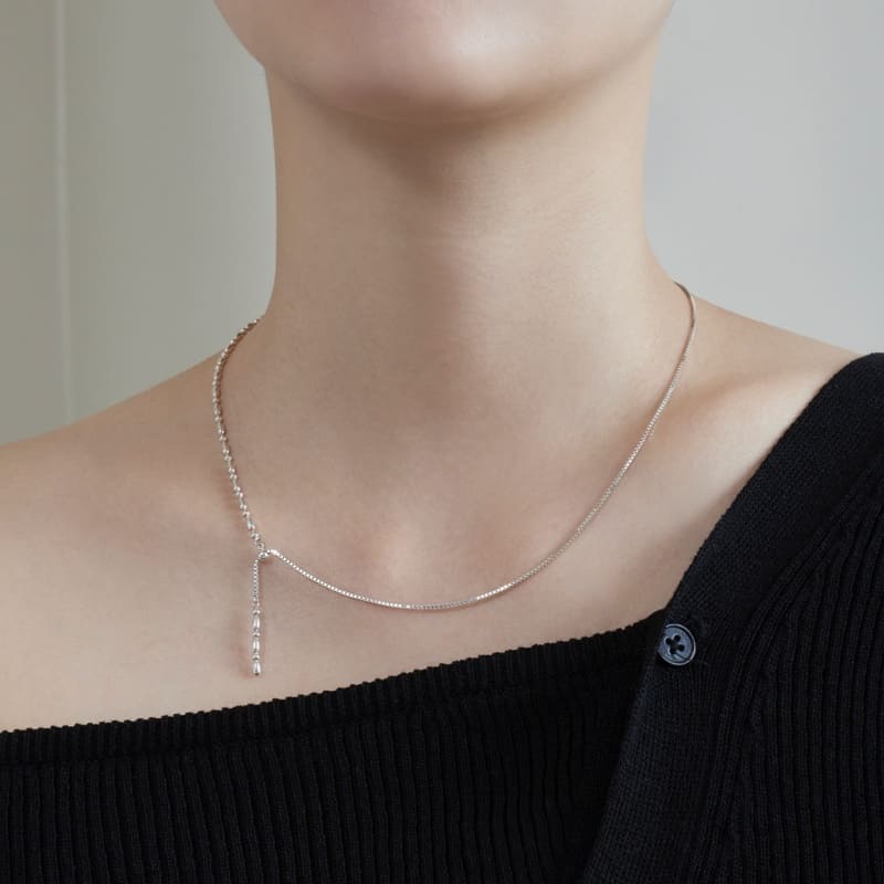 シルバー オーバル チェーン スライド ボール ネックレス / Silver Oval Chain Slide Ball Necklace