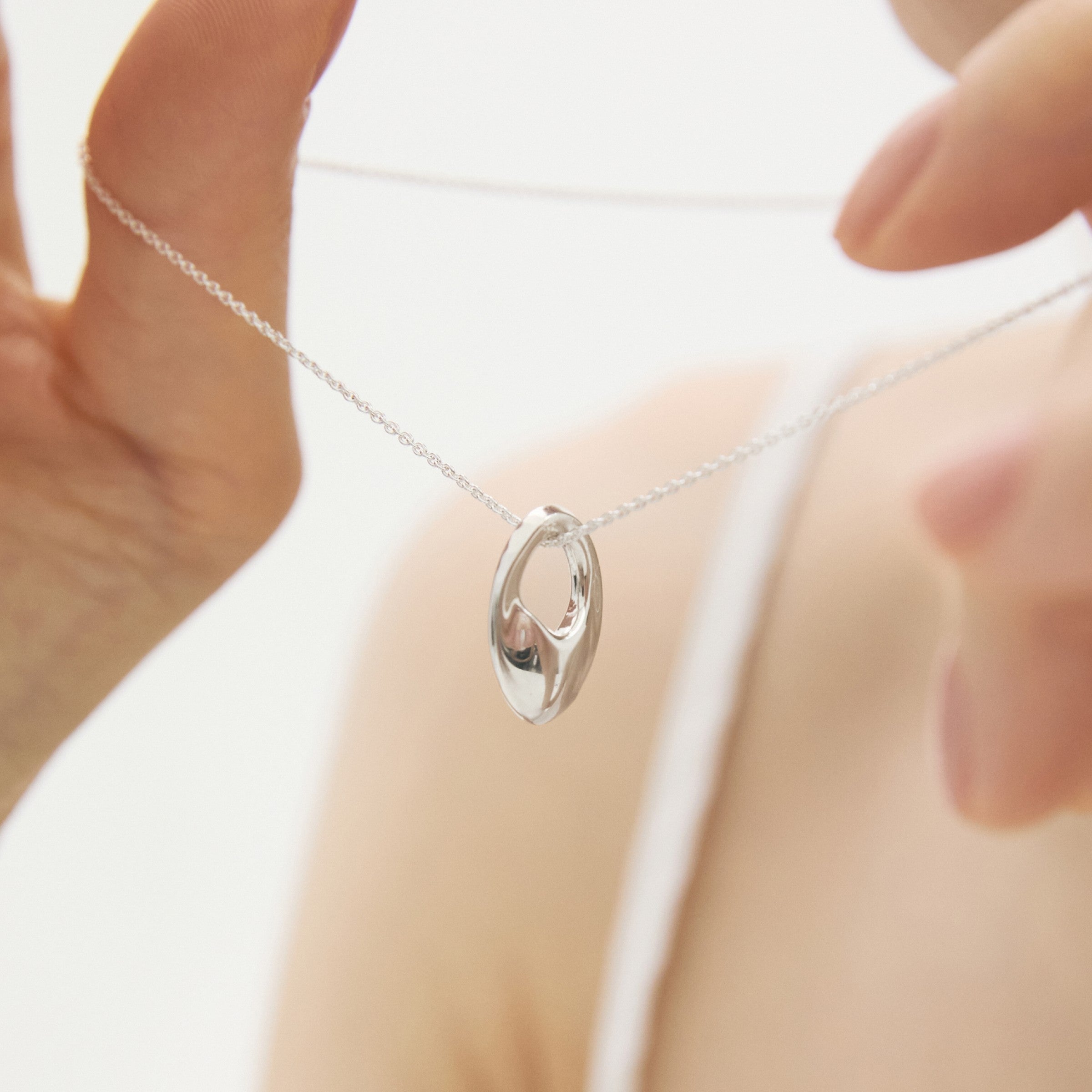 シルバーポータリーウィアモンズネックレス / Silver Pottery Necklace