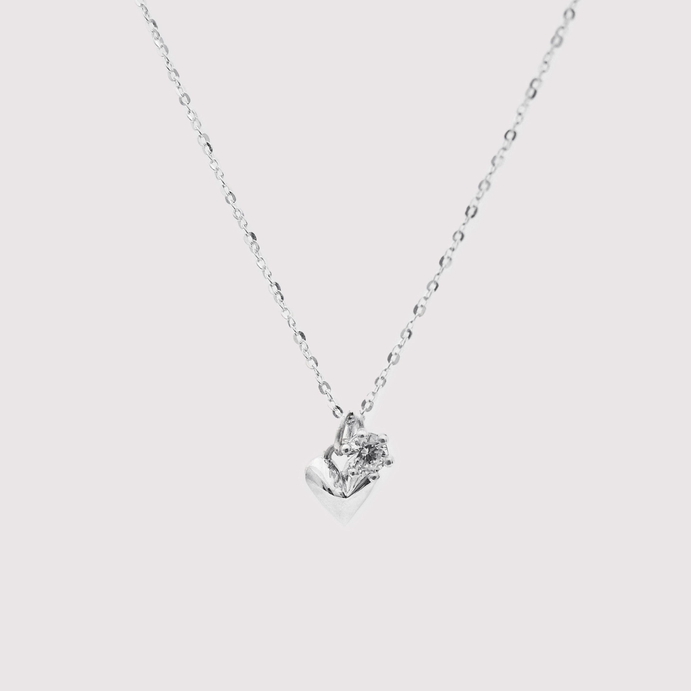 シルバーボリュームハートチャームウィアモンズネックレス / Silver Volume Heart Charm Necklace