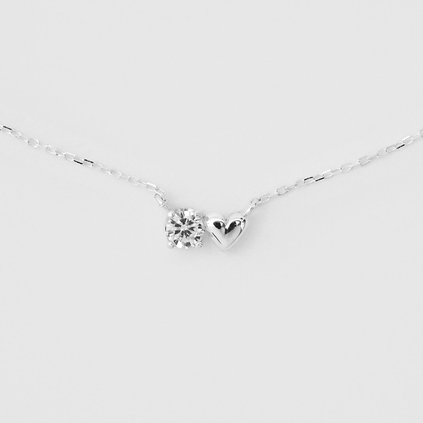シルバーグリッターハートウィアモンズネックレス / Silver Glitter Heart Necklace