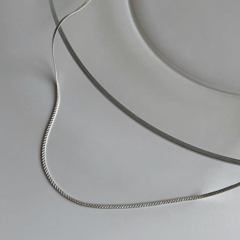 シルバー カッティング スネーク チェーン ベーシック ネックレス / Silver Cutting Snake Chain Basic Necklace