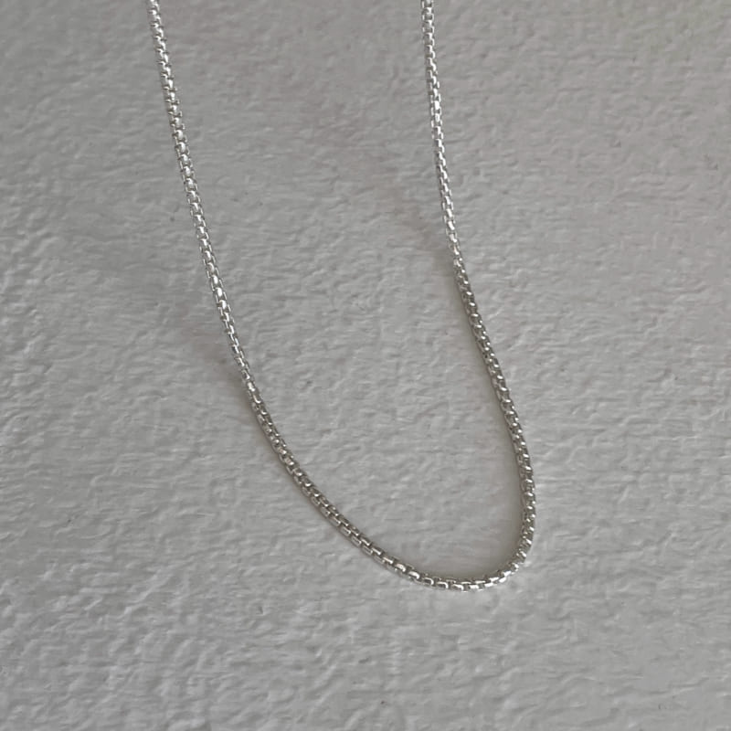 シルバー ボックス チェーン ベーシック ネックレス / Silver Box Chain Basic Necklace