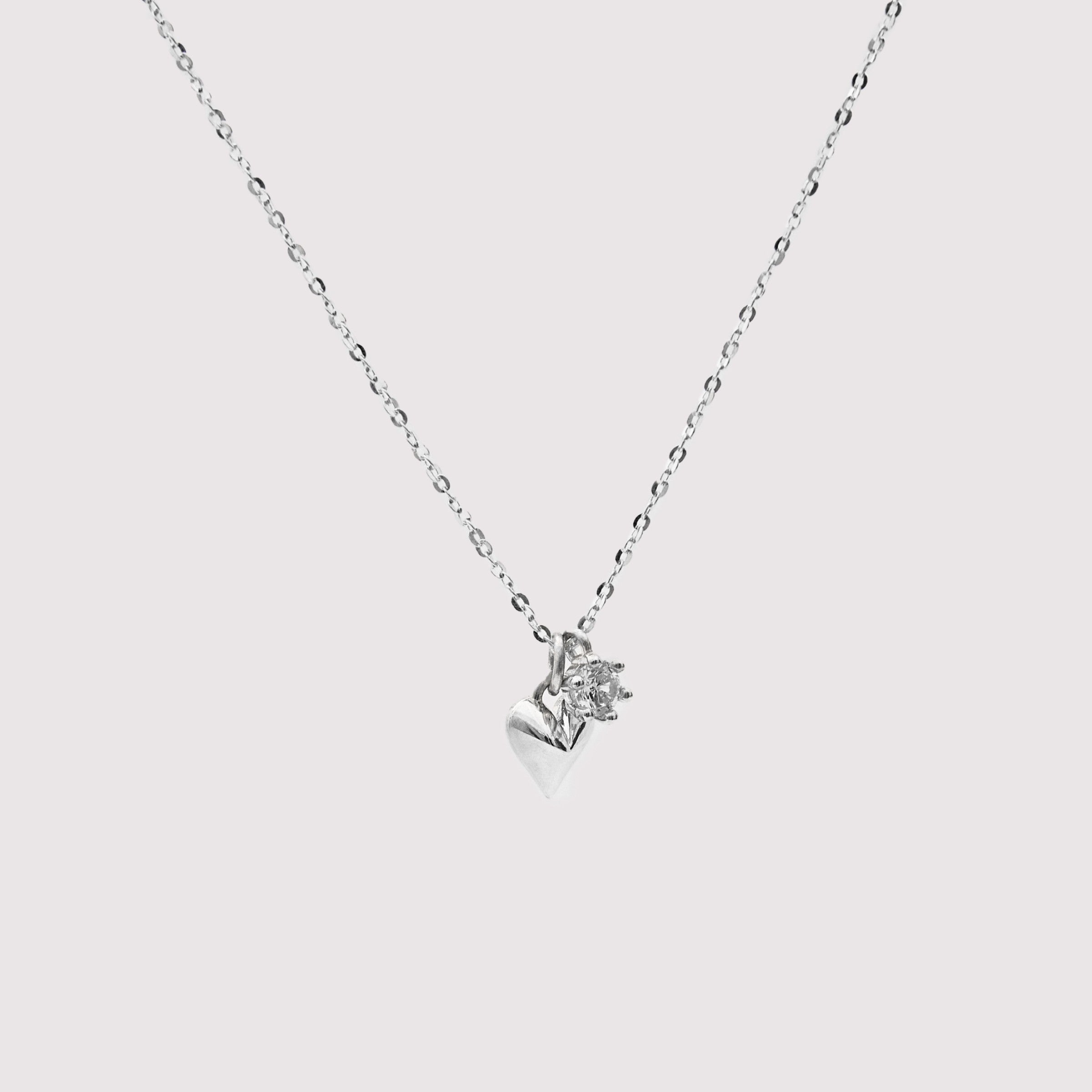 シルバーボリュームハートチャームウィアモンズネックレス / Silver Volume Heart Charm Necklace