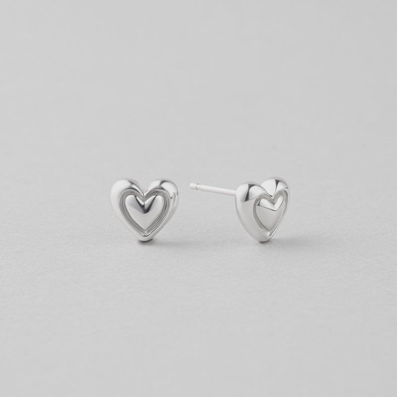 シルバー ダブル ハート ピアス / Silver Double Heart Earrings | アモンズ – amondz