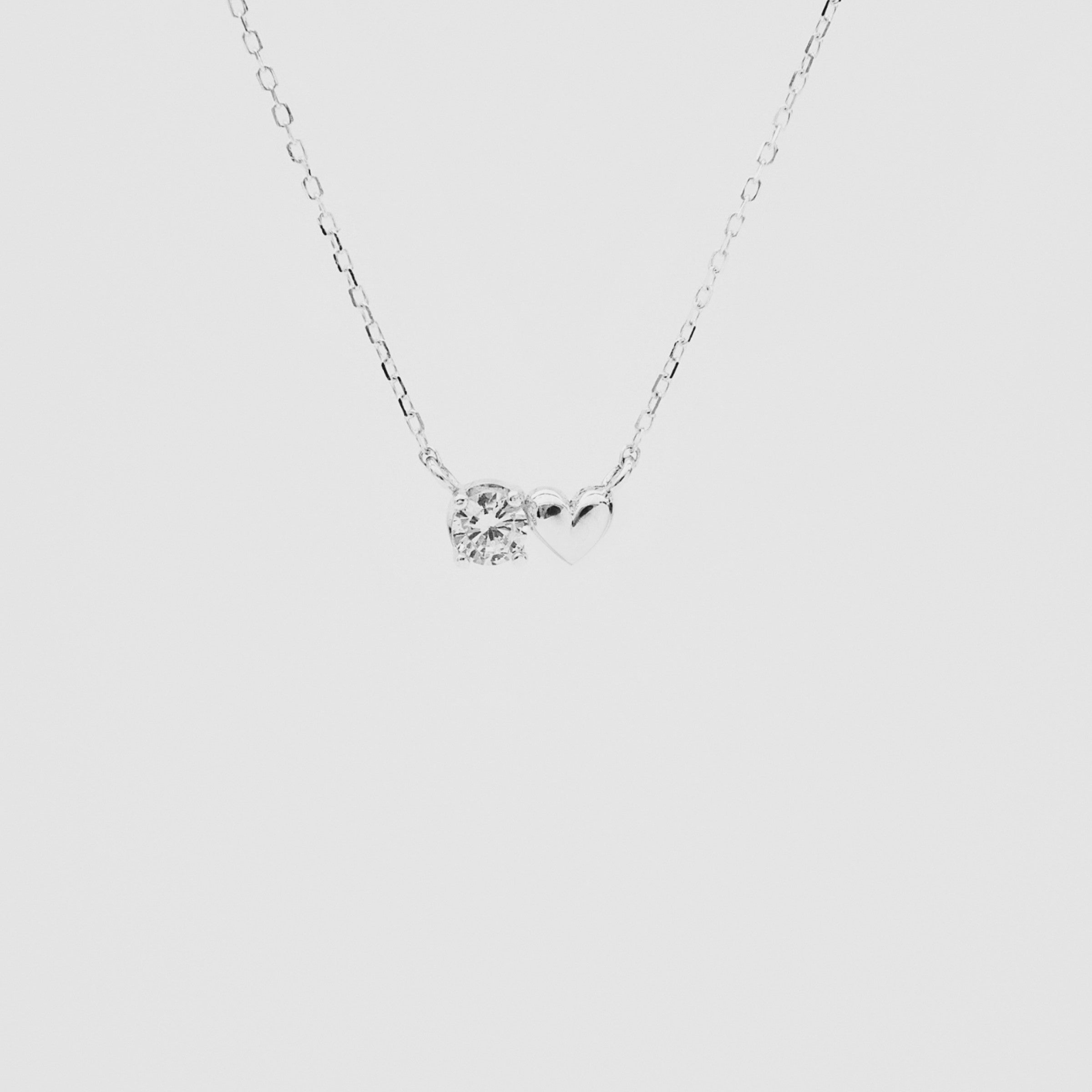 シルバーグリッターハートウィアモンズネックレス / Silver Glitter Heart Necklace