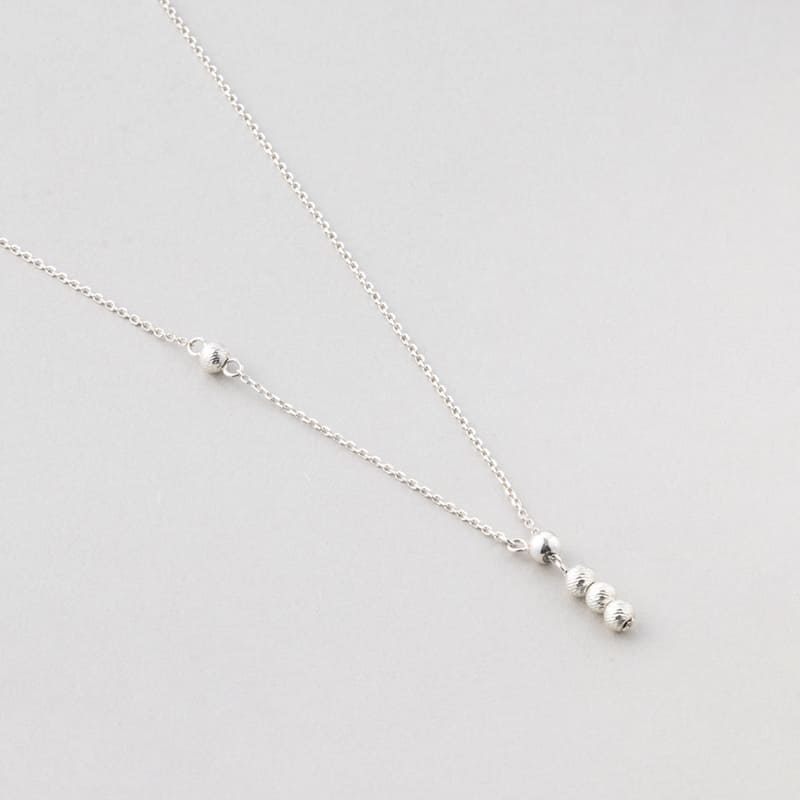 シルバー カッティング スライド ボール ネックレス / Silver Cutting Slide Ball Necklace