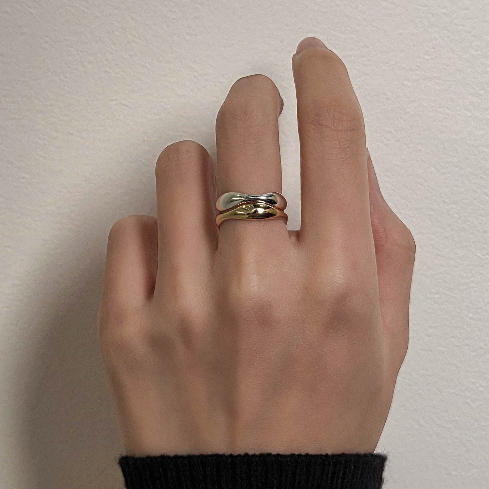 シルバーウェーブダイヤモンドリング