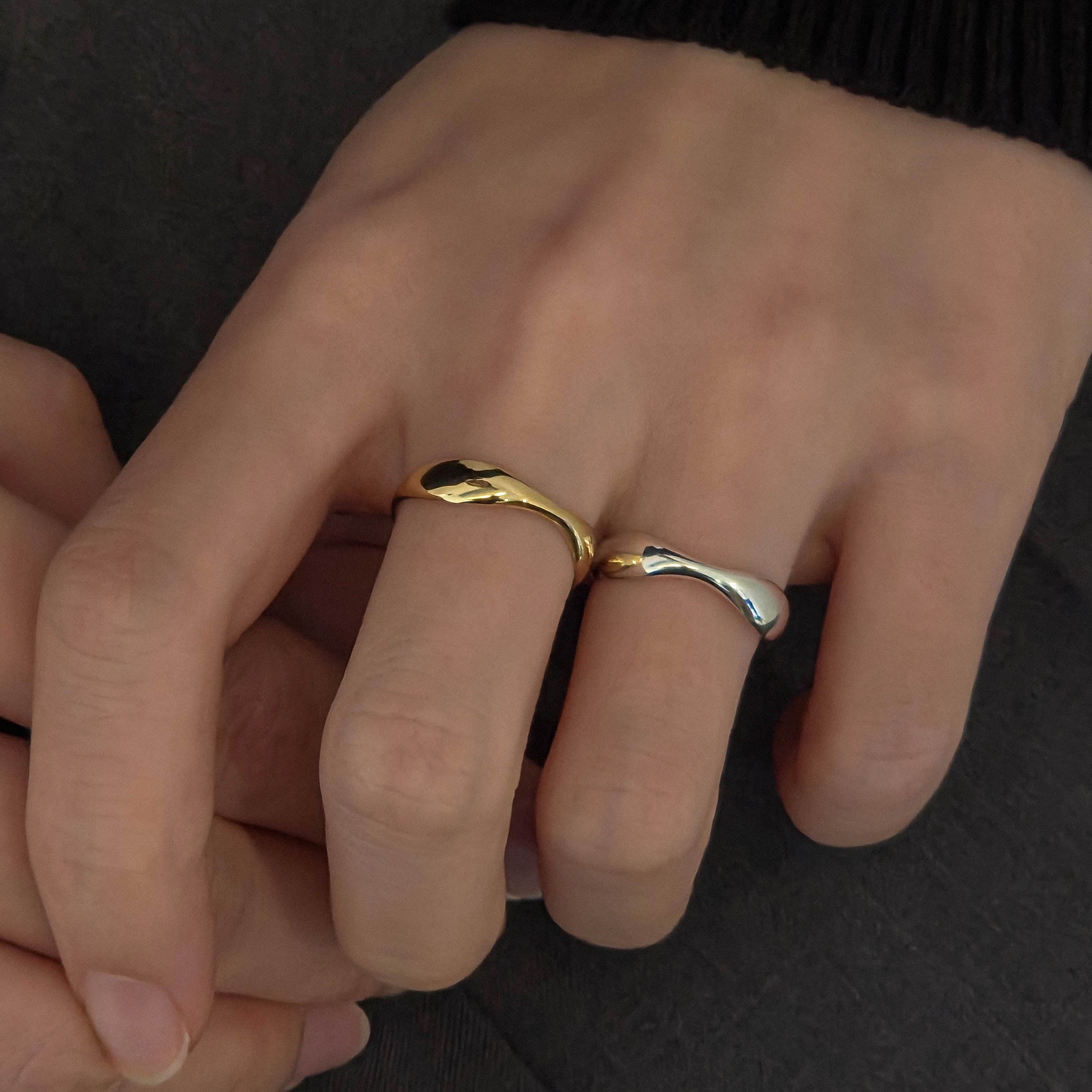 シルバーウェーブダイヤモンドリング