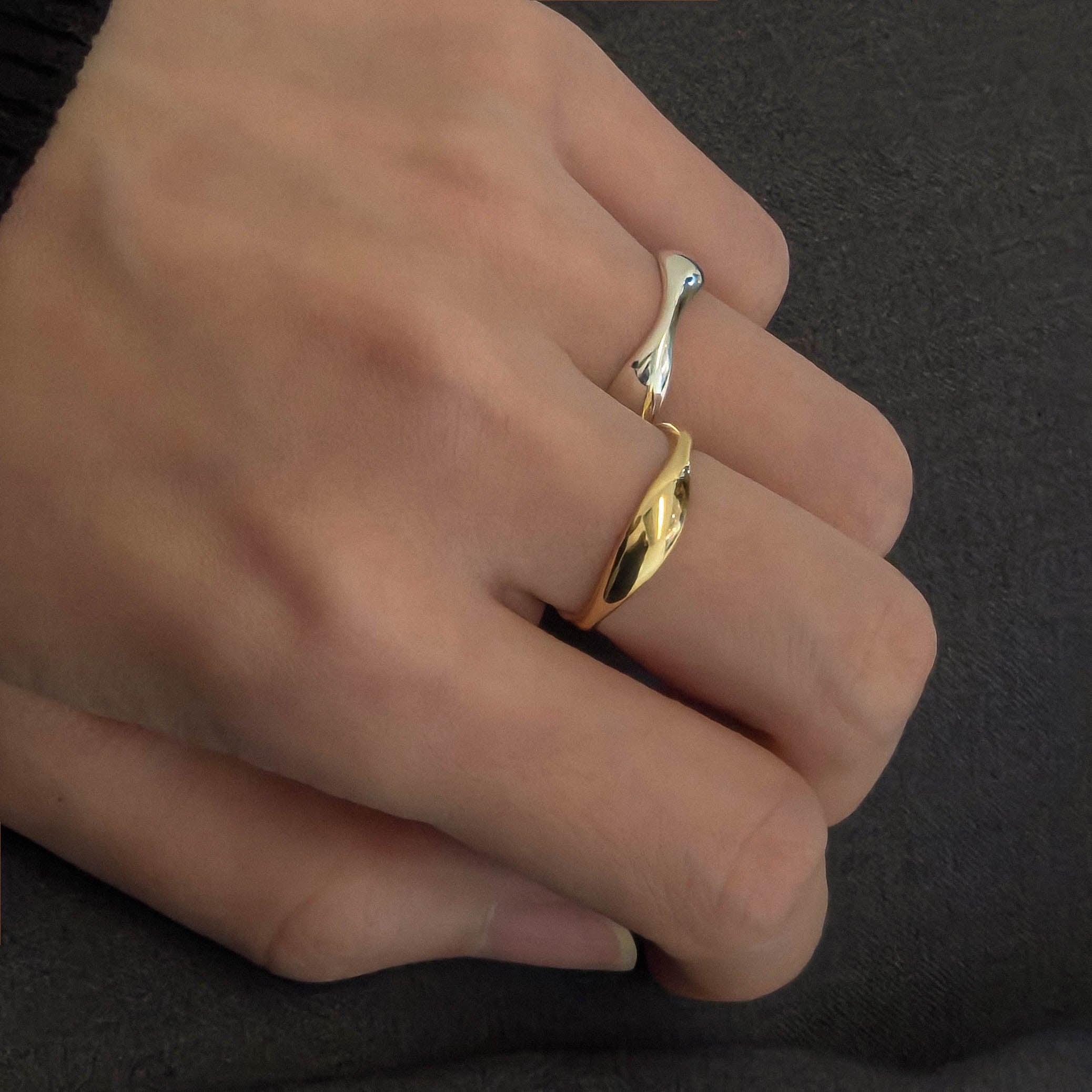 シルバーウェーブダイヤモンドリング