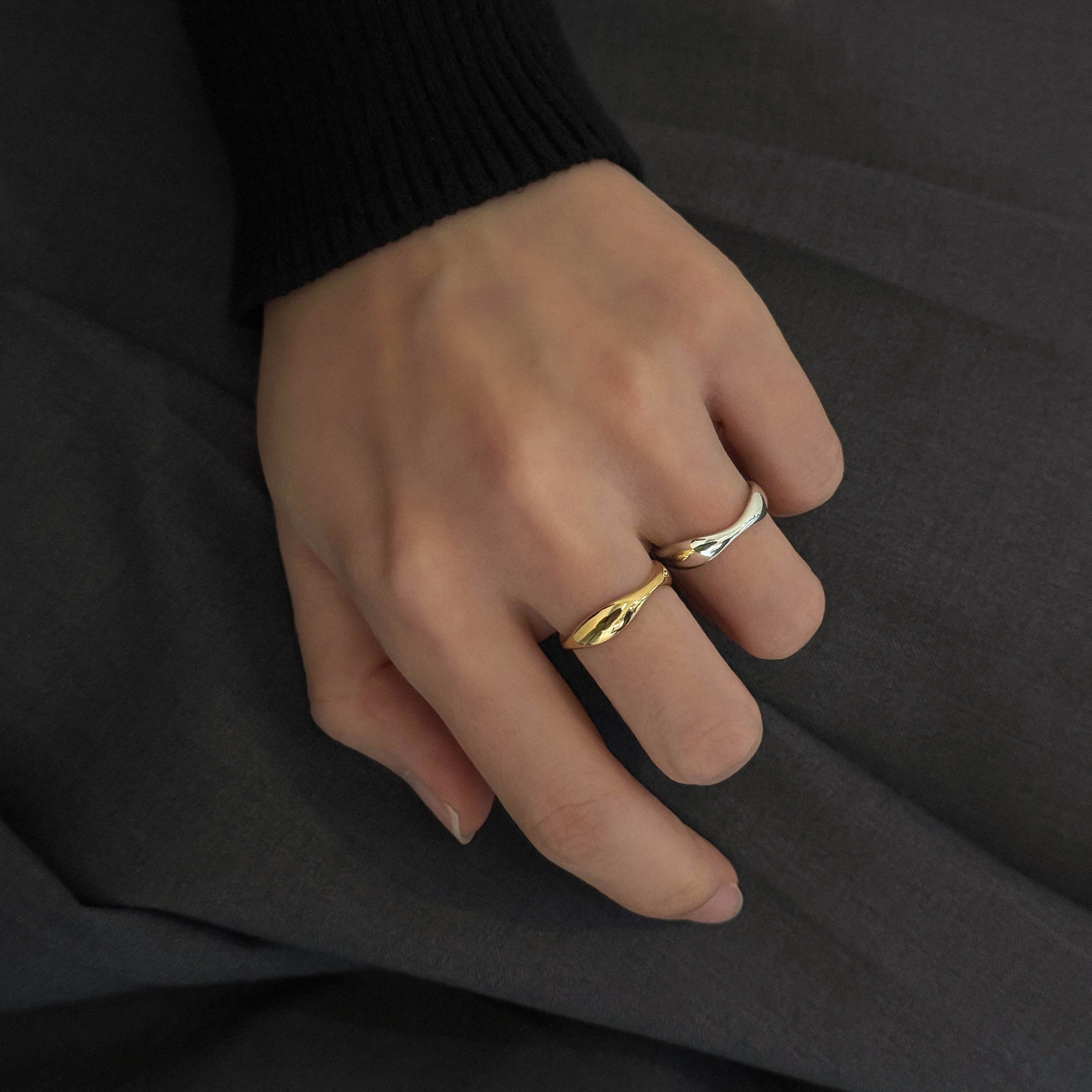 シルバーウェーブダイヤモンドリング