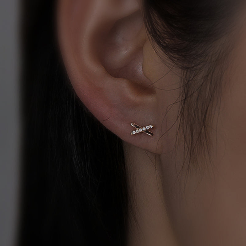 K14 ローズ ゴールド X スティック ピアス / 14K Rose Gold X Stick Earrings