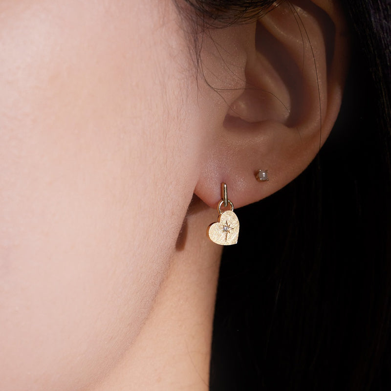 シルバー フラット ハート ピアス / Silver Flat Heart Earrings