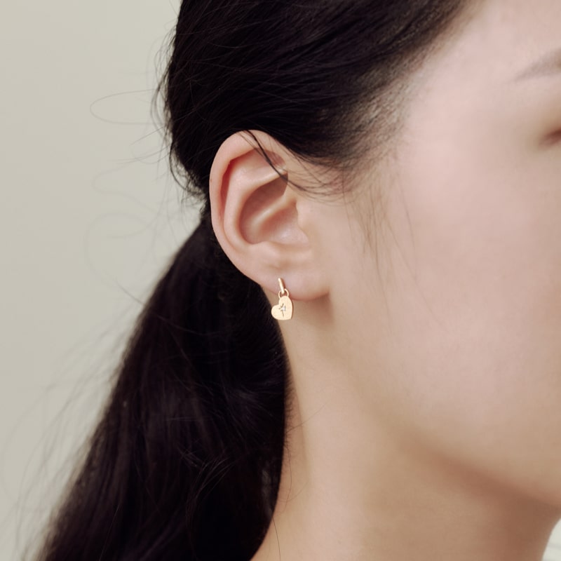 シルバー フラット ハート ピアス / Silver Flat Heart Earrings