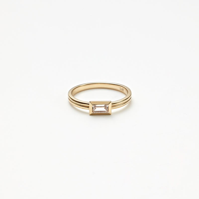 K14 エッジ スクエア ダブル ライン バゲット ストーン リング / 14K Edge Square Double Line Baguette Stone Ring