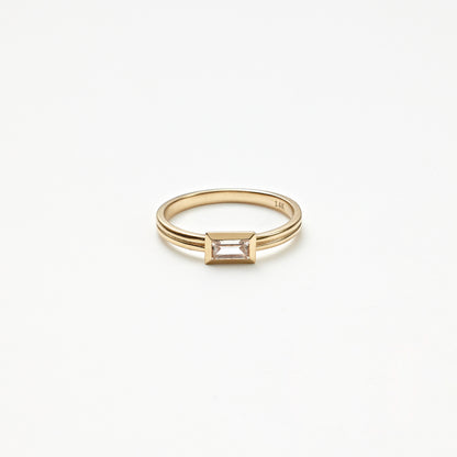 K14 エッジ スクエア ダブル ライン バゲット ストーン リング / 14K Edge Square Double Line Baguette Stone Ring