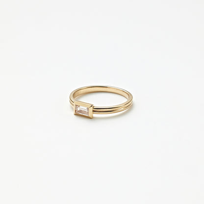 K14 エッジ スクエア ダブル ライン バゲット ストーン リング / 14K Edge Square Double Line Baguette Stone Ring