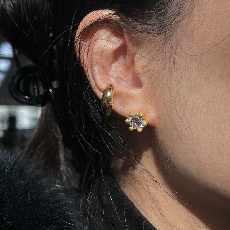 マッシュルーム ピアス：ホワイト / mushroom earrings (White)