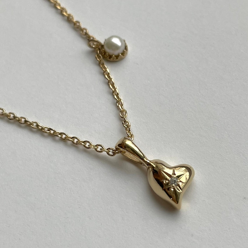 ヴィンテージ ハート ネックレス：ゴールド / Vintage Heart Necklace - Gold