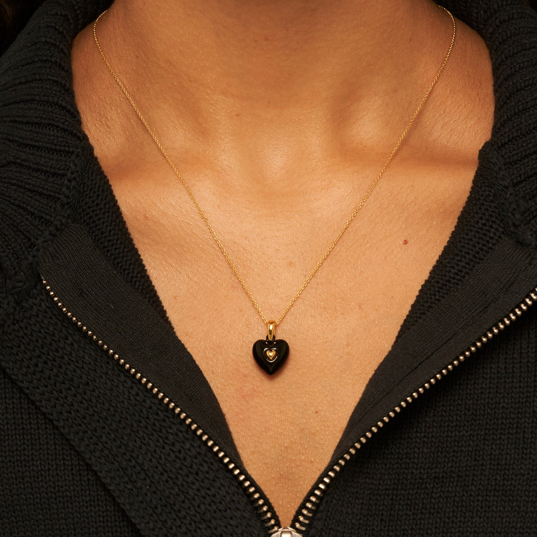 ハート ネックレス：ブラック / Heart Necklace - Black