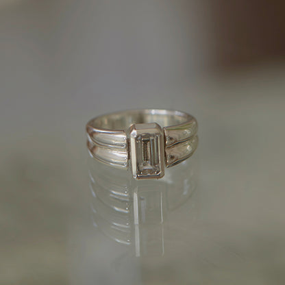 エメラルド カット ナチュラル ホワイト トパーズ リング / Emerald Cut Natural White Topaz Ring